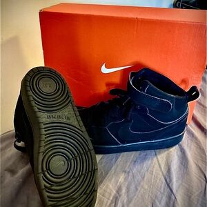 Nike Men's Black High-Top Sneakers